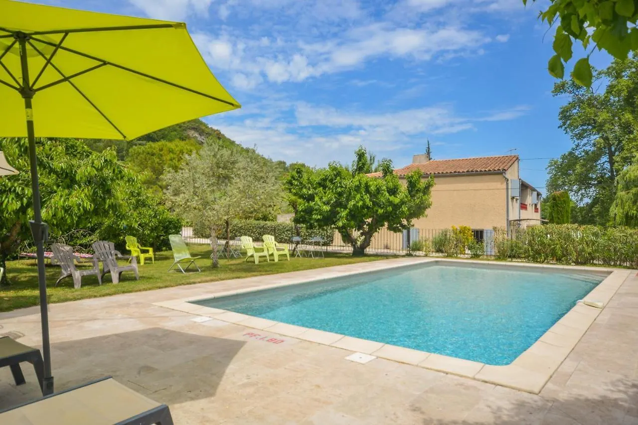 6 Hôtels Familiaux en Vaucluse à Réserver en 2025